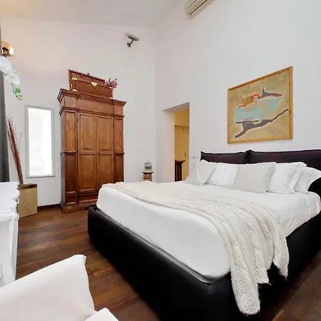 Ych-pretty Flat Close Pantheon Apartment *