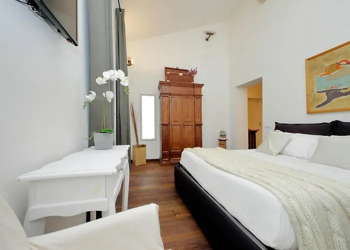 Ych-pretty Flat Close Pantheon Roma